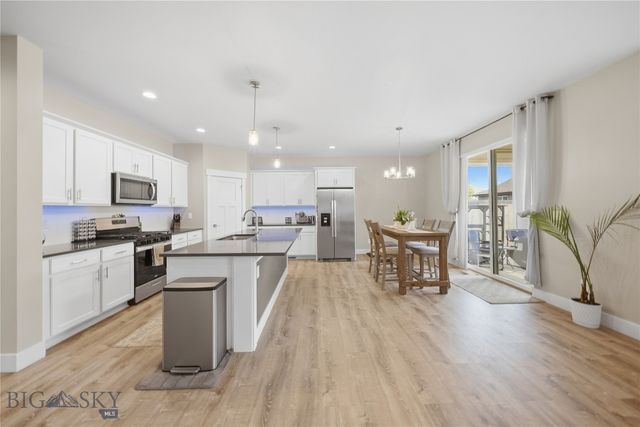 1502 Wyatt Earp Court, Belgrade, MT 59714