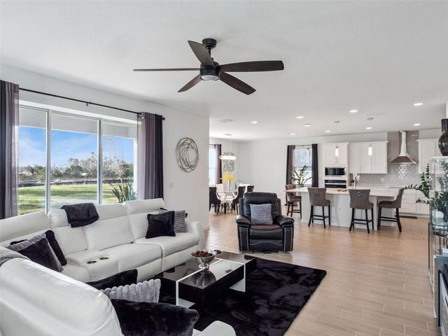 591 VIA BELLA COURT, Howey In The Hills, FL 34737