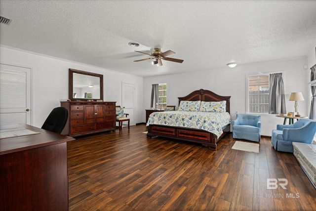 5955 Chalet Drive, Mobile, AL 36608