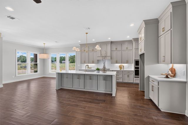 204 St Andrews Lane, Benton, LA 71006