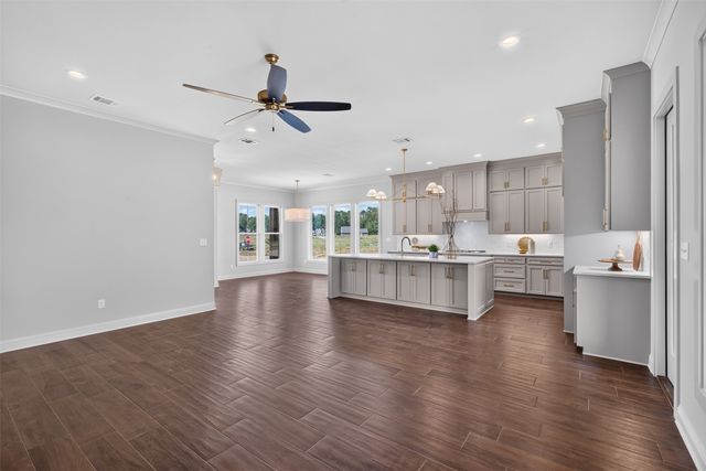 204 St Andrews Lane, Benton, LA 71006
