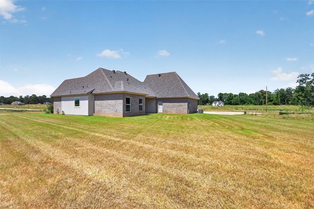 204 St Andrews Lane, Benton, LA 71006