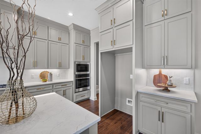 204 St Andrews Lane, Benton, LA 71006