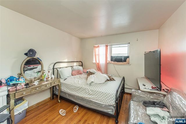 472 Walker Street, Fairview, NJ 07022