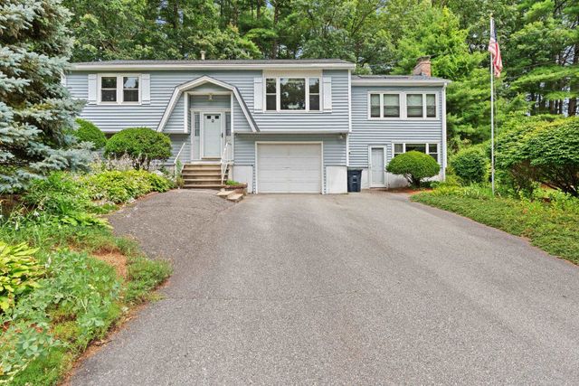 18 Dunloggin Road, Nashua, NH 03063