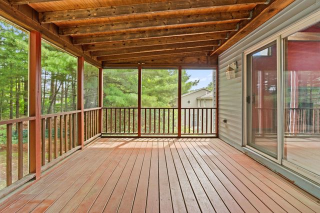 18 Dunloggin Road, Nashua, NH 03063