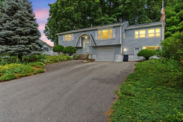 18 Dunloggin Road, Nashua, NH 03063