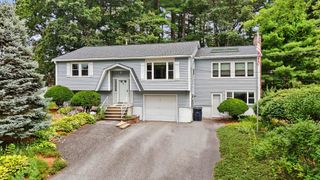 18 Dunloggin Road, Nashua, NH 03063