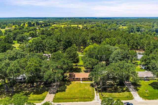 235 Crestway Street, Trinity, TX 75862