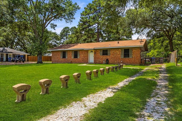 235 Crestway Street, Trinity, TX 75862