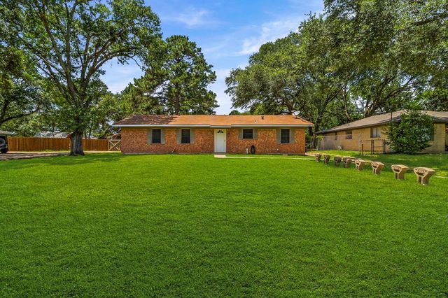 235 Crestway Street, Trinity, TX 75862
