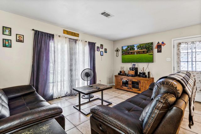 235 Crestway Street, Trinity, TX 75862