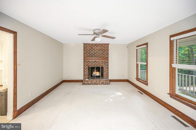 15295 TODD LN, Doswell, VA 23047
