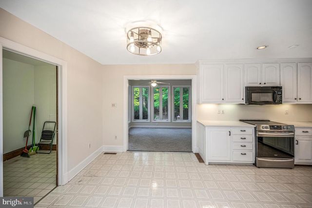 15295 TODD LN, Doswell, VA 23047