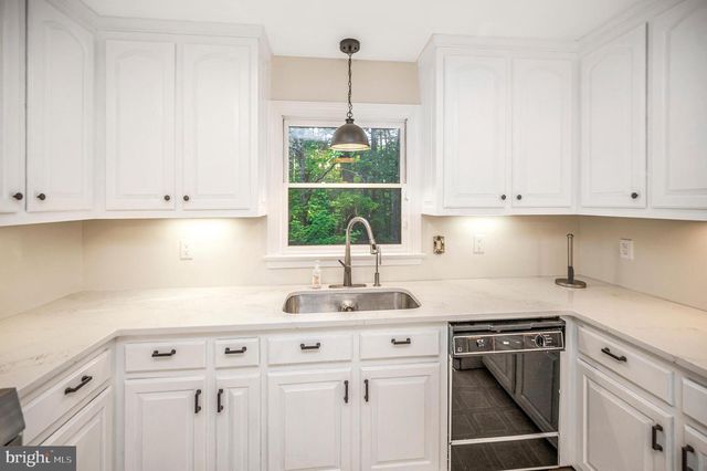 15295 TODD LN, Doswell, VA 23047