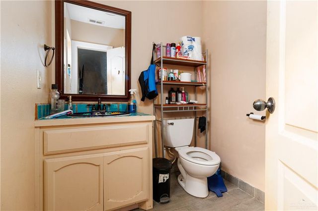 520 W Upas Avenue, Mcallen, TX 78501