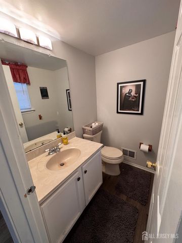 337 Smithwold Road, Franklin Twsp, NJ 08873