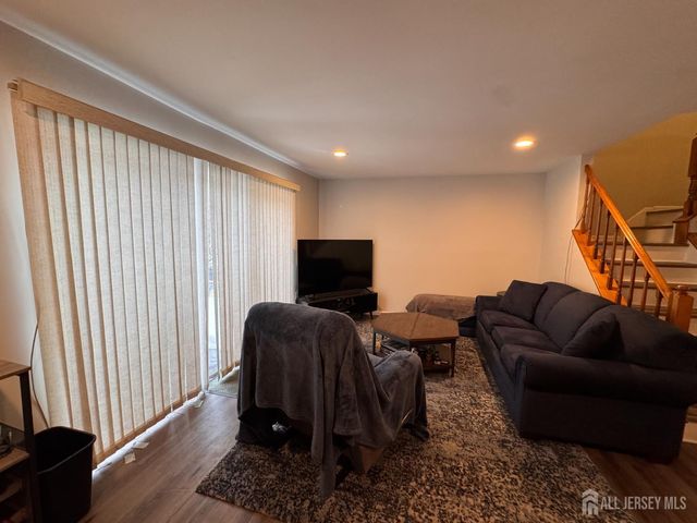 337 Smithwold Road, Franklin Twsp, NJ 08873