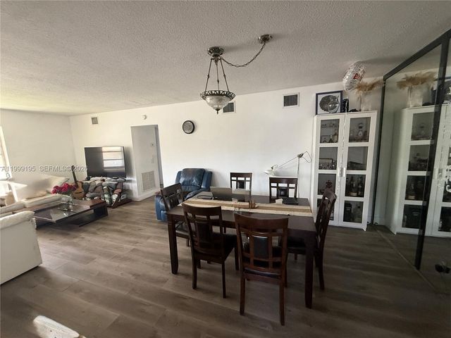 141 NE 10th Ave 17B, Hallandale Beach, FL 33009