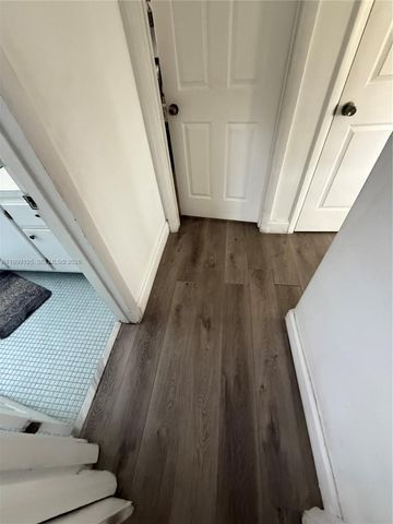 141 NE 10th Ave 17B, Hallandale Beach, FL 33009