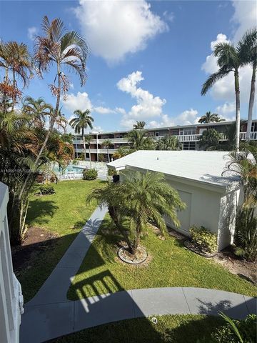 141 NE 10th Ave 17B, Hallandale Beach, FL 33009