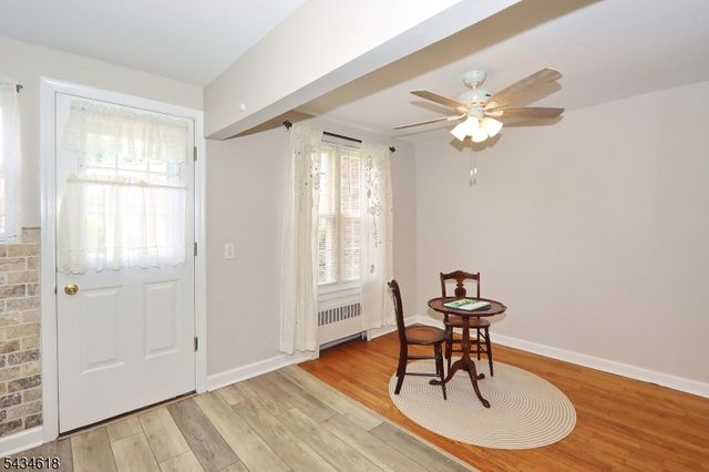 43 Parkway Village, Cranford Twp., NJ 07016