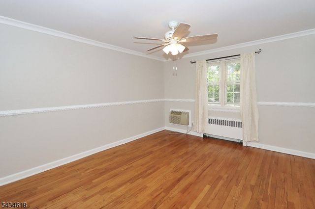 43 Parkway Village, Cranford Twp., NJ 07016