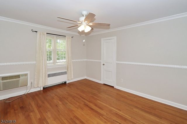 43 Parkway Village, Cranford Twp., NJ 07016