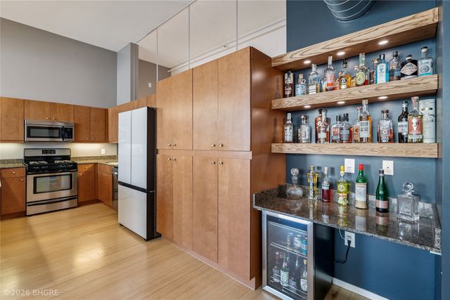 111 10th Street 302, Des Moines, IA 50309