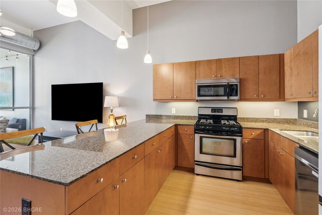 111 10th Street 302, Des Moines, IA 50309