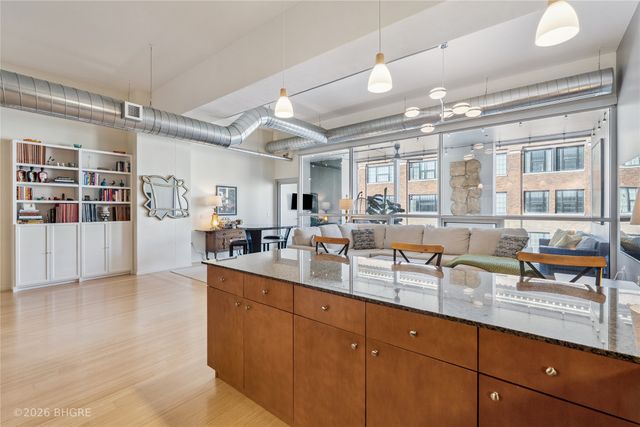 111 10th Street 302, Des Moines, IA 50309