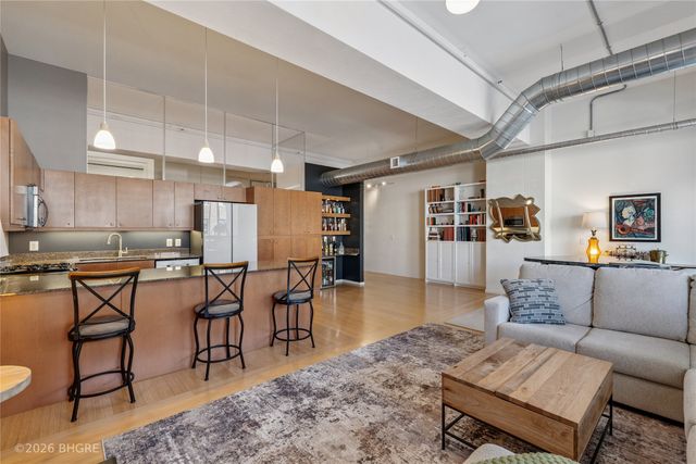 111 10th Street 302, Des Moines, IA 50309