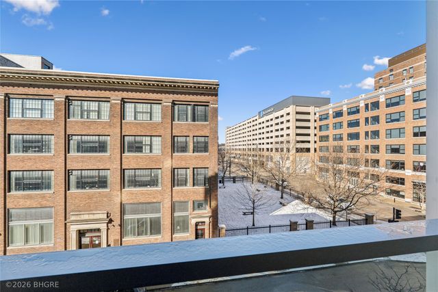 111 10th Street 302, Des Moines, IA 50309