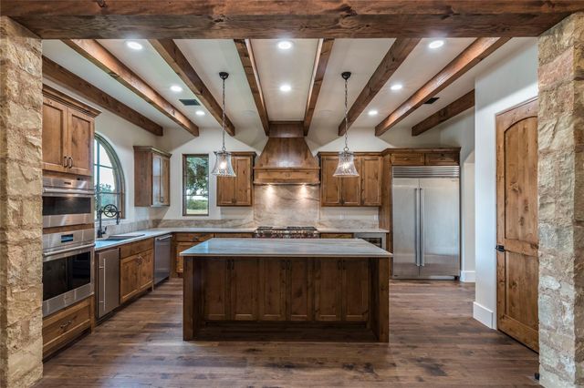 107 La Serena LOOP, Horseshoe Bay, TX 78657