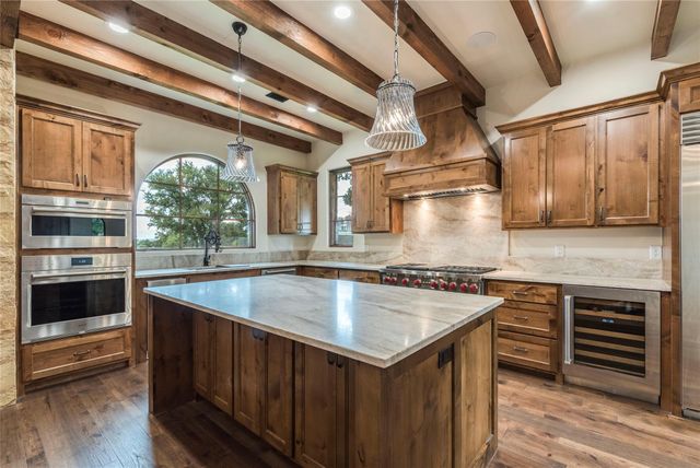 107 La Serena LOOP, Horseshoe Bay, TX 78657