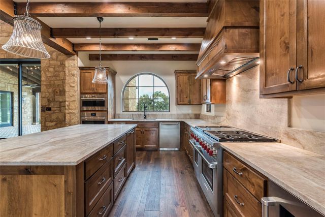 107 La Serena LOOP, Horseshoe Bay, TX 78657