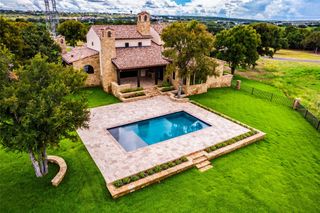 107 La Serena LOOP, Horseshoe Bay, TX 78657