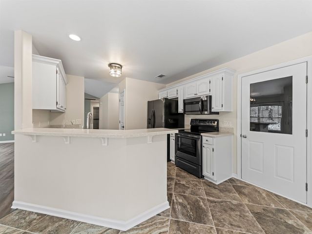 4 Perfecto Court, Hot Springs Village, AR 71909