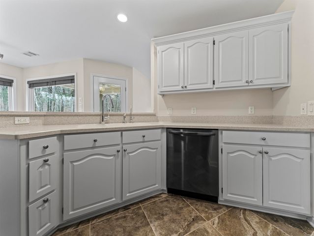 4 Perfecto Court, Hot Springs Village, AR 71909