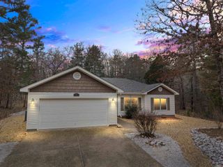 4 Perfecto Court, Hot Springs Village, AR 71909