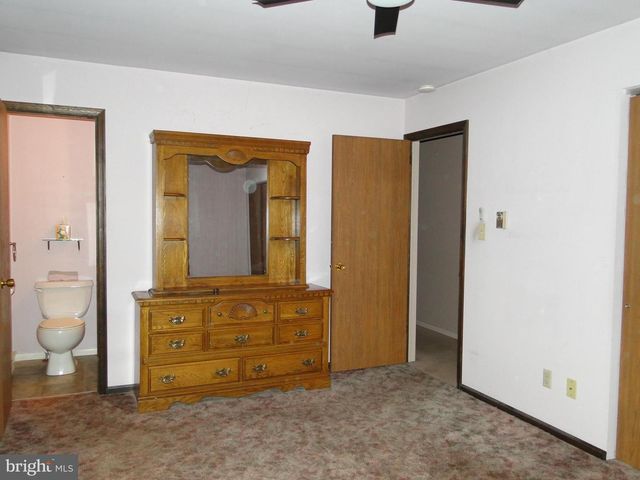 141 S 9TH ST, Quakertown, PA 18951