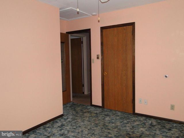 141 S 9TH ST, Quakertown, PA 18951