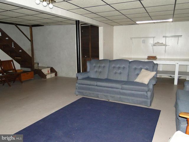 141 S 9TH ST, Quakertown, PA 18951