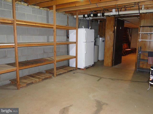 141 S 9TH ST, Quakertown, PA 18951