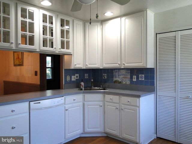 141 S 9TH ST, Quakertown, PA 18951