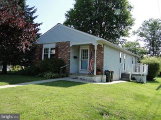 141 S 9TH ST, Quakertown, PA 18951