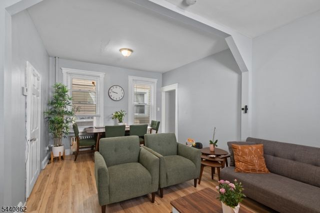 626 Magnolia Ave, Elizabeth City, NJ 07206