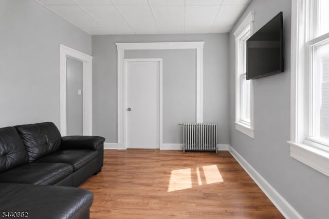 626 Magnolia Ave, Elizabeth City, NJ 07206