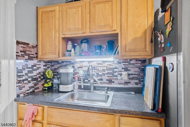 626 Magnolia Ave, Elizabeth City, NJ 07206