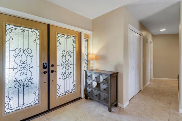 856 Country Club Drive, North Palm Beach, FL 33408